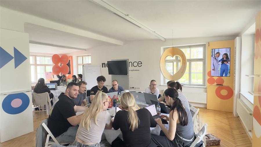 Matematični hackathon v Zavodu Nextistence: študenti reševali izzive pametne prihodnosti